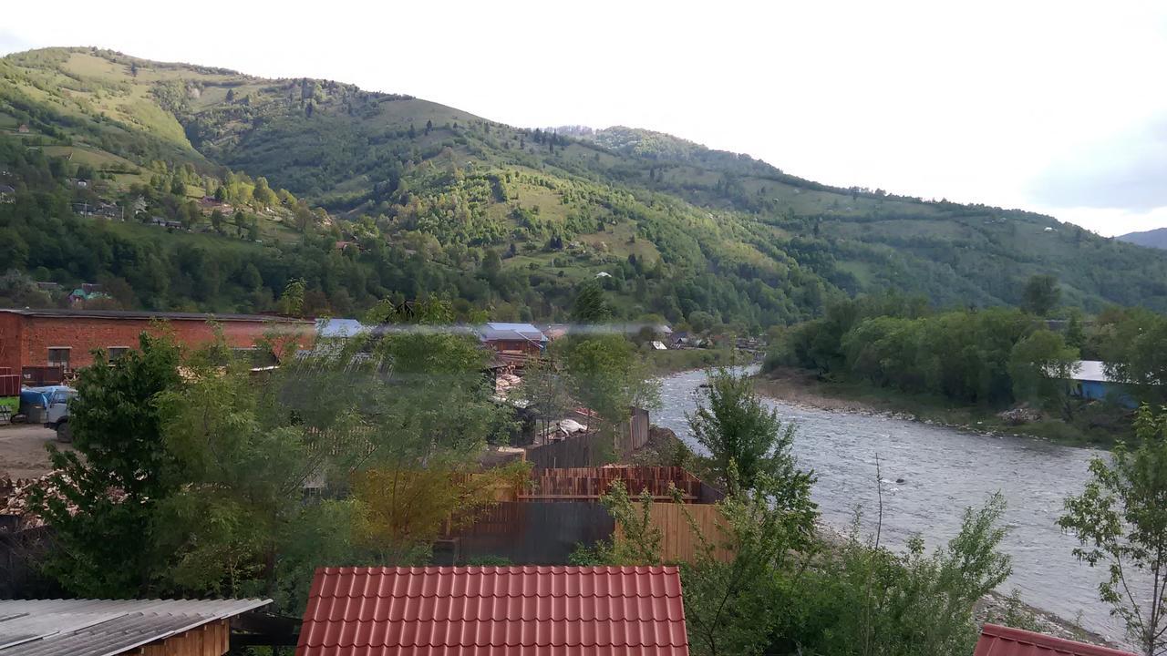 Dream Hostel Carpathians Rakhiv Luaran gambar